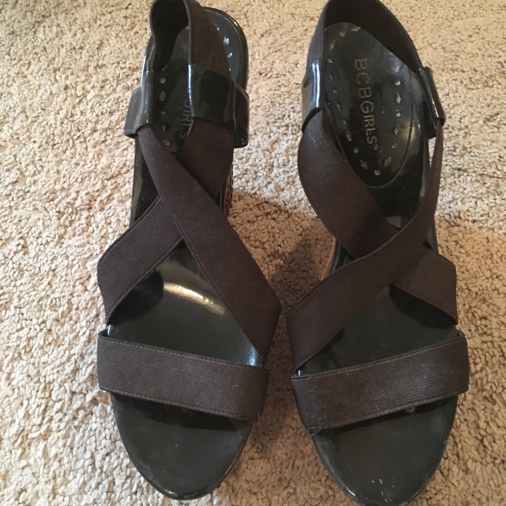 BCBG wedges size 8